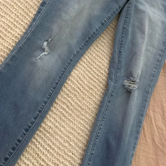 Jessica Simpson Light Blue Skinny Jeans - Picture 3 of 4